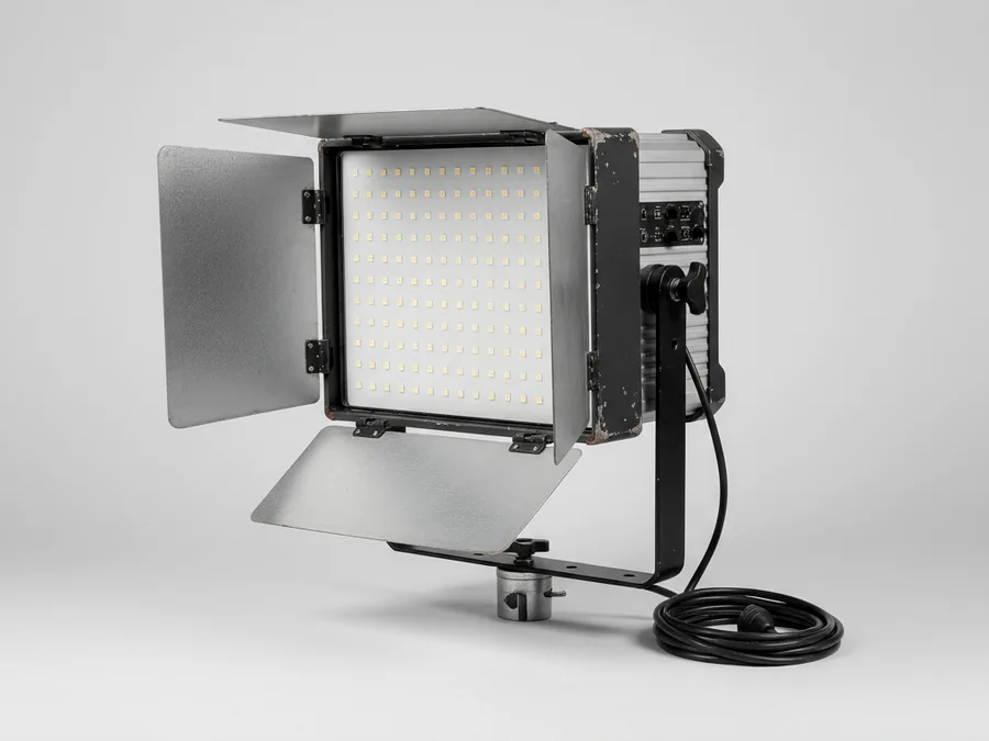 Lampu LED daylight 600 watt untuk kebutuhan acara