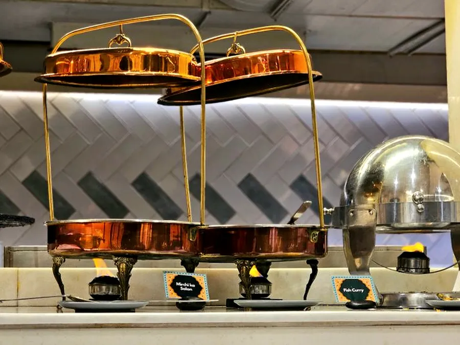 Warmer showcase 330 watt untuk kebutuhan acara dan tenant
